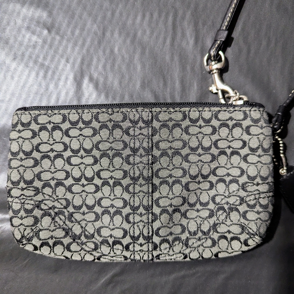 Coach Mini Signature Black Wristlet Early 2000s Y2K - Picture 4 of 7